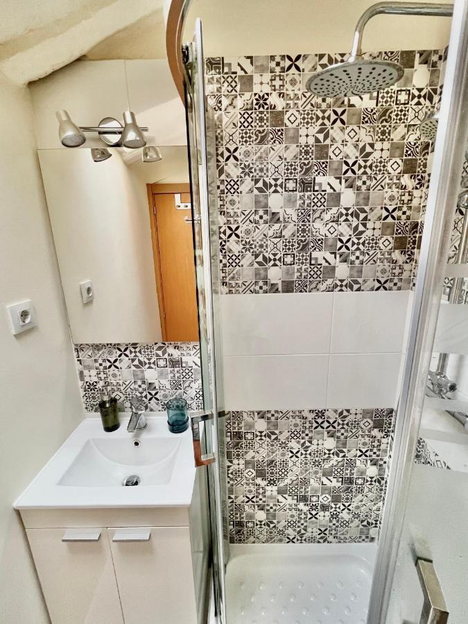 Charming Apartment In The Heart Of Madryt Zewnętrze zdjęcie