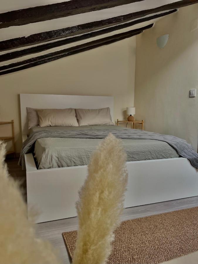 Charming Apartment In The Heart Of Madryt Zewnętrze zdjęcie